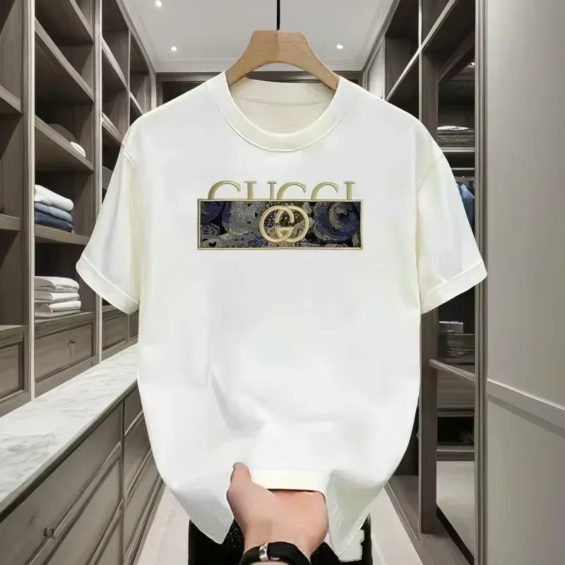เสื้อยืดคอกลมแขนสั้นผู้ชายลายต - Streetwear Brands 2026 บทวิจารณ์และราคา